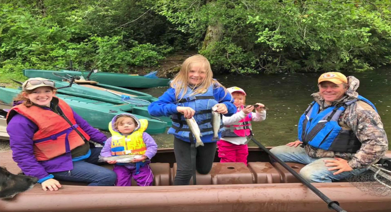 kids fishing out of a Wavewalk S4 stable catamaran kayak