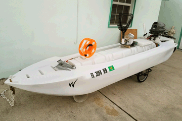 motorized kayak for lobster fishing